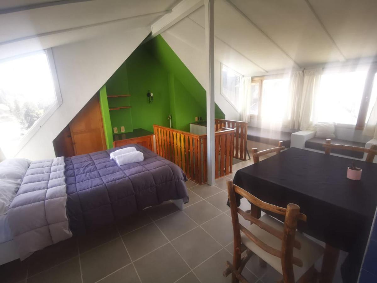 Cinerama Hostel San Carlos de Bariloche Exteriér fotografie